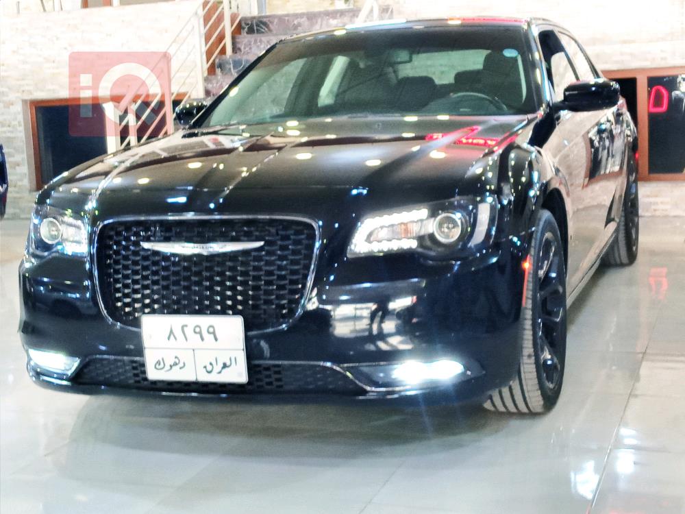 کرایسلەر 300